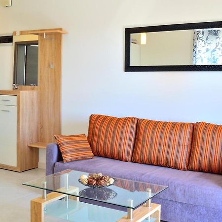 Apartment Domus Lauri Умаг Екстериор снимка