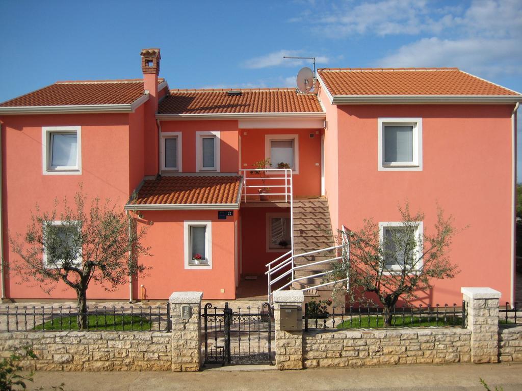 Apartment Domus Lauri Умаг Стая снимка